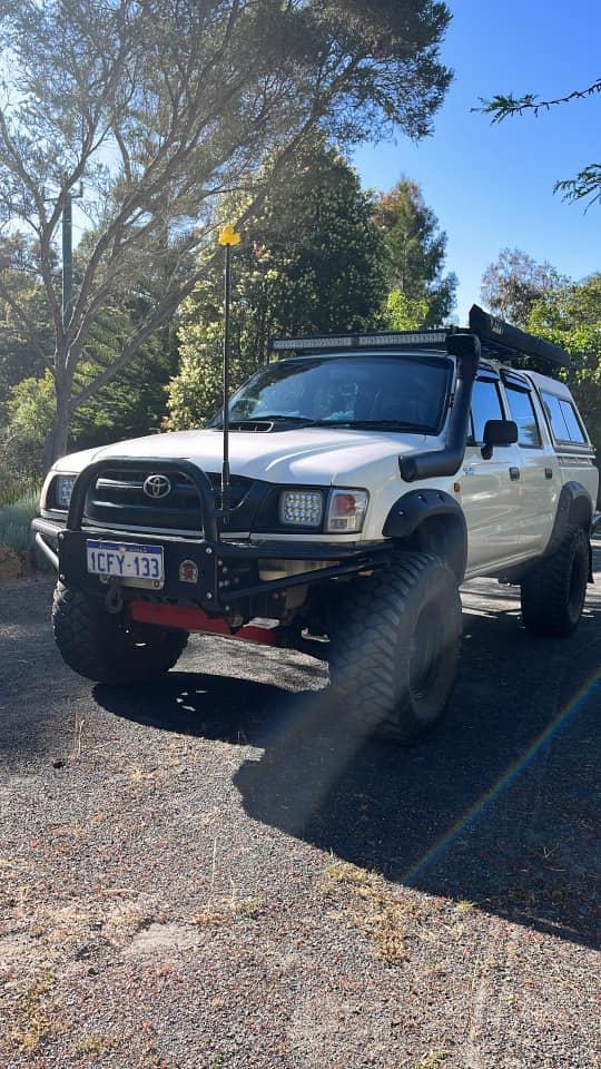 XROX Bull Bar to suit Toyota Hilux 2001 - 2004