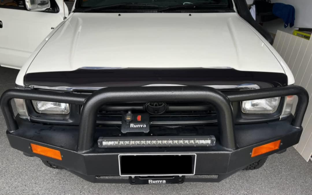 TINTED Bonnet Protector to suit Toyota Hilux 1997 - 2001 PRE FACE LIFT